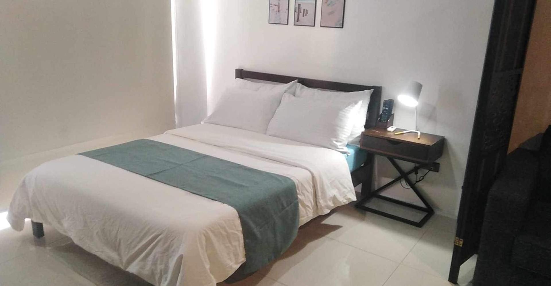 Condo With Direct Access To Shopping Mall In Bacolod City Exterior foto